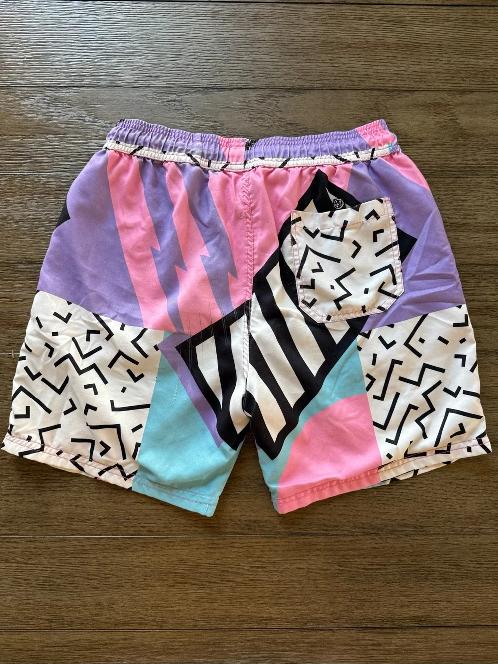 Maui and Sons bold geometric